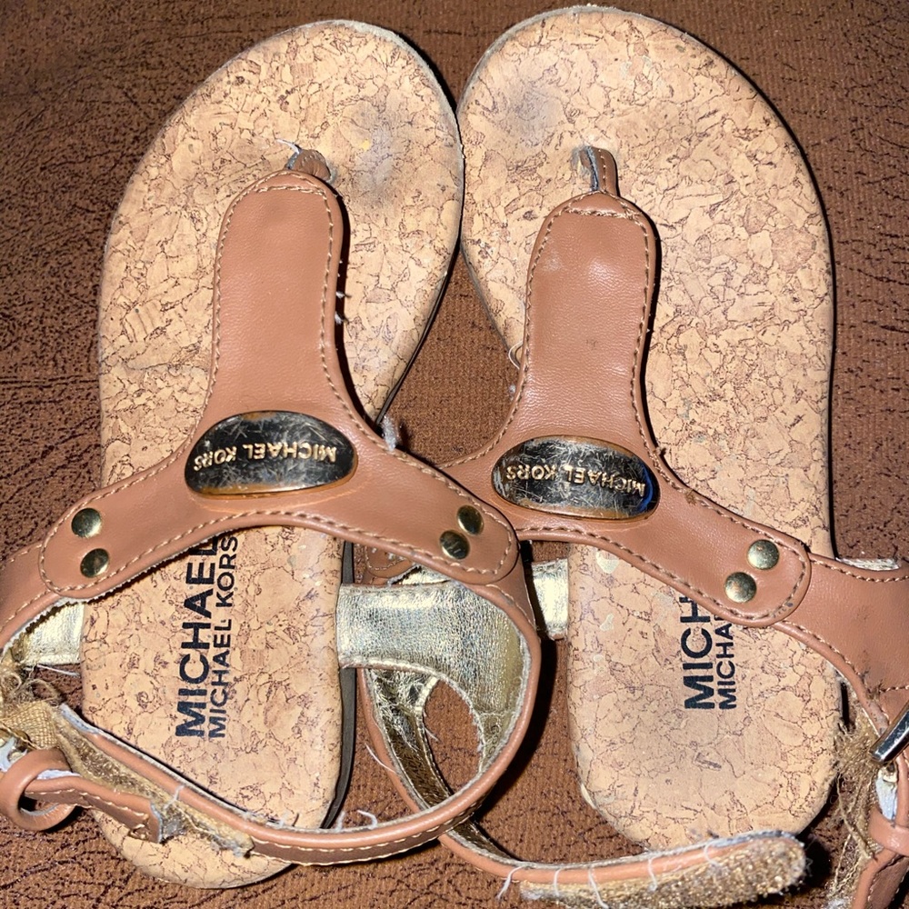 Toddler Michael Kors size 7 sandals